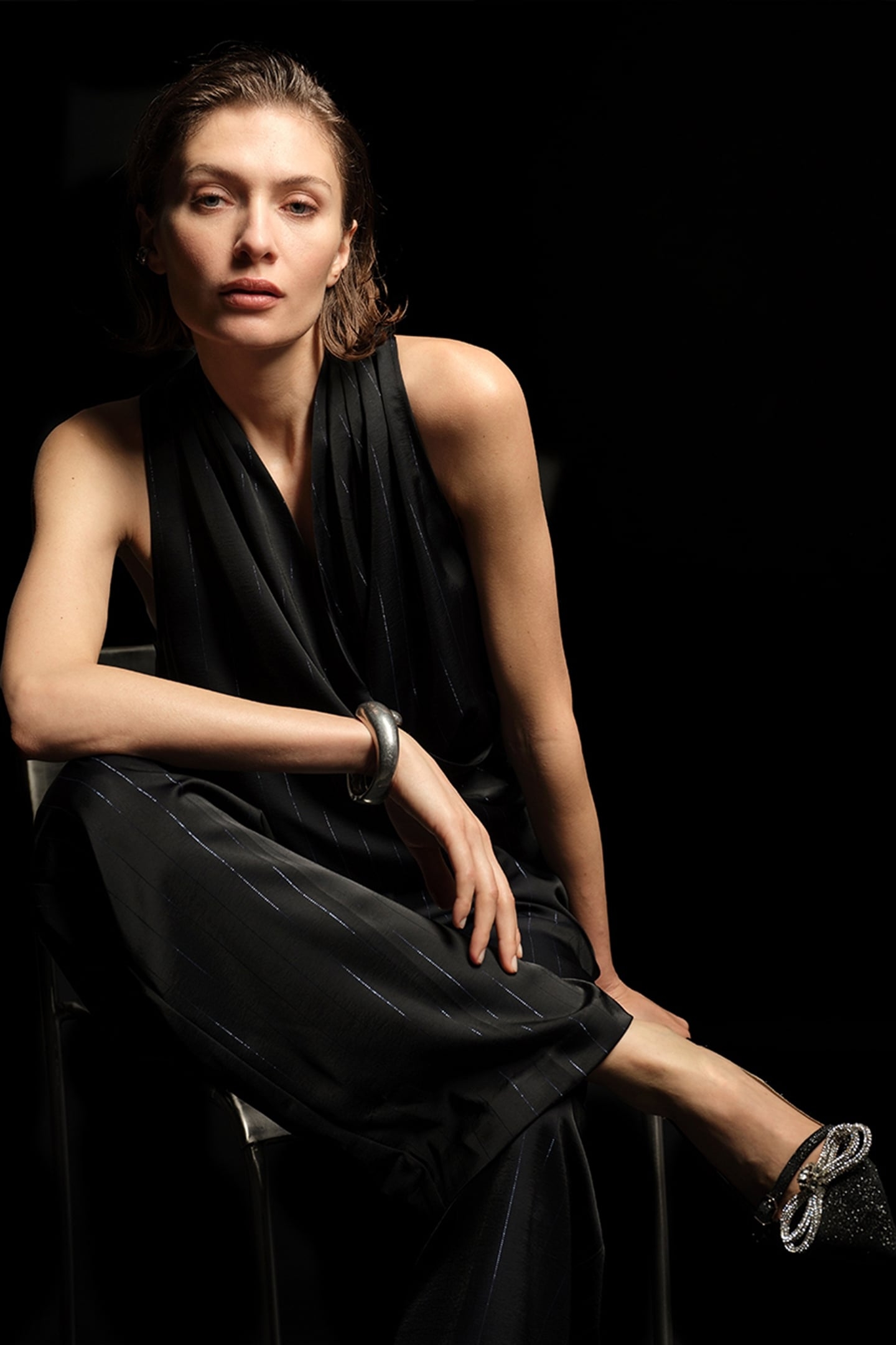 SETIA PINSTRIPE DRAPEY TOP RAVEN 6