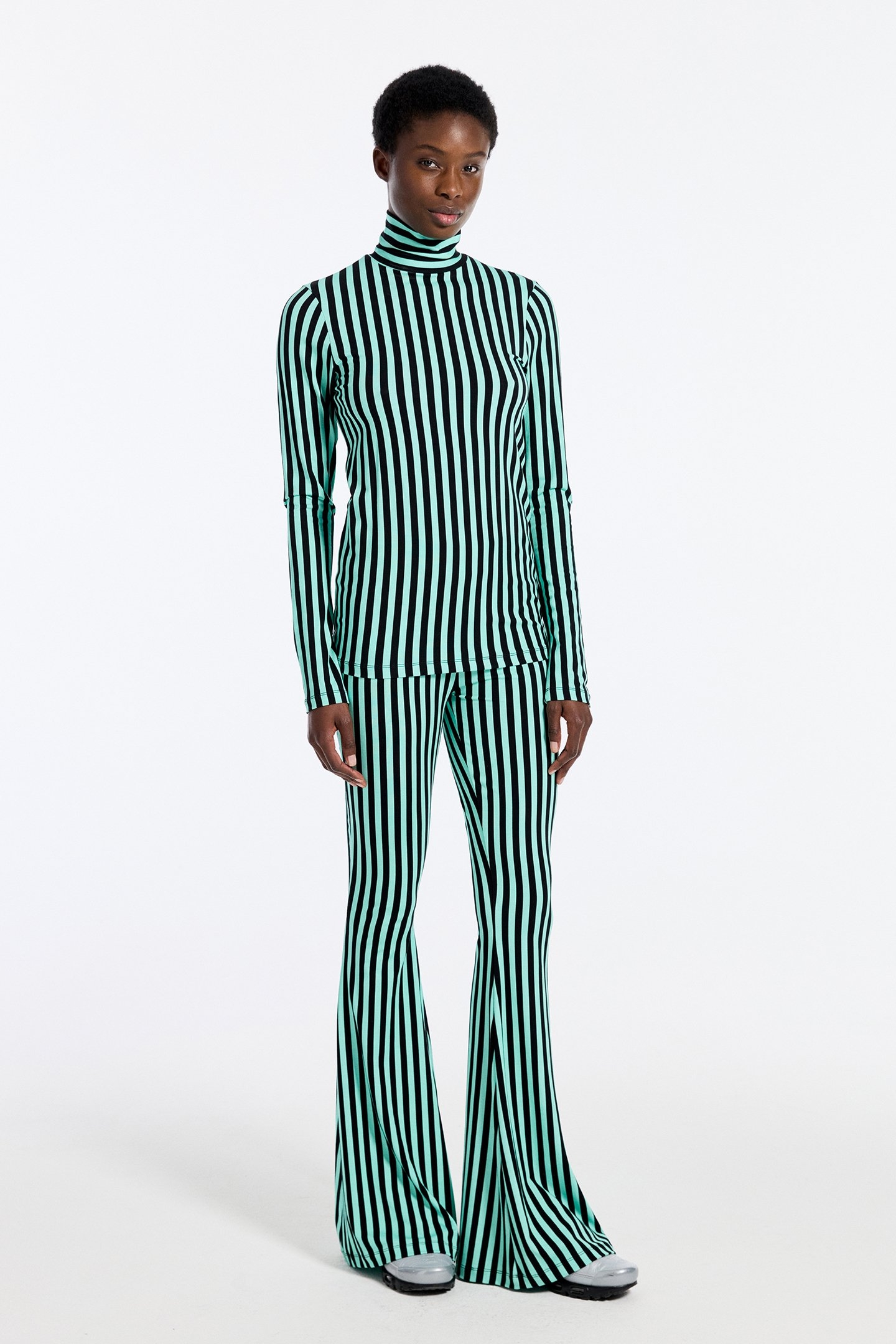 NEVA FLARED LEGGING MINT 1