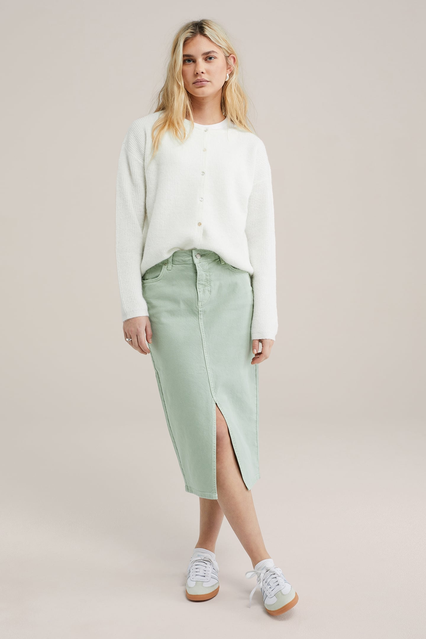 SKIRT MEDIUM LENGTH MINT GREEN 3