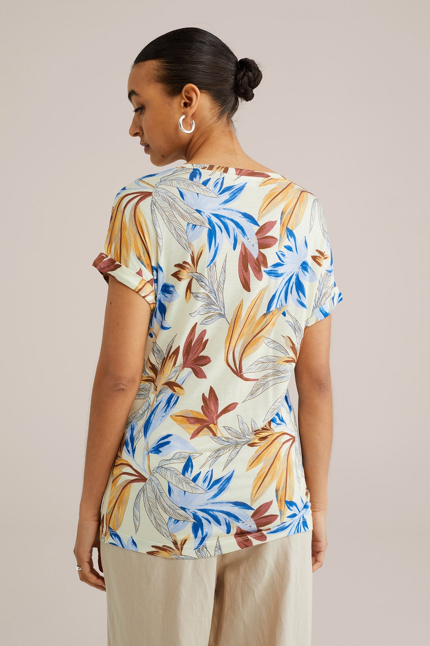 T-SHIRT LIGHT YELLOW 2