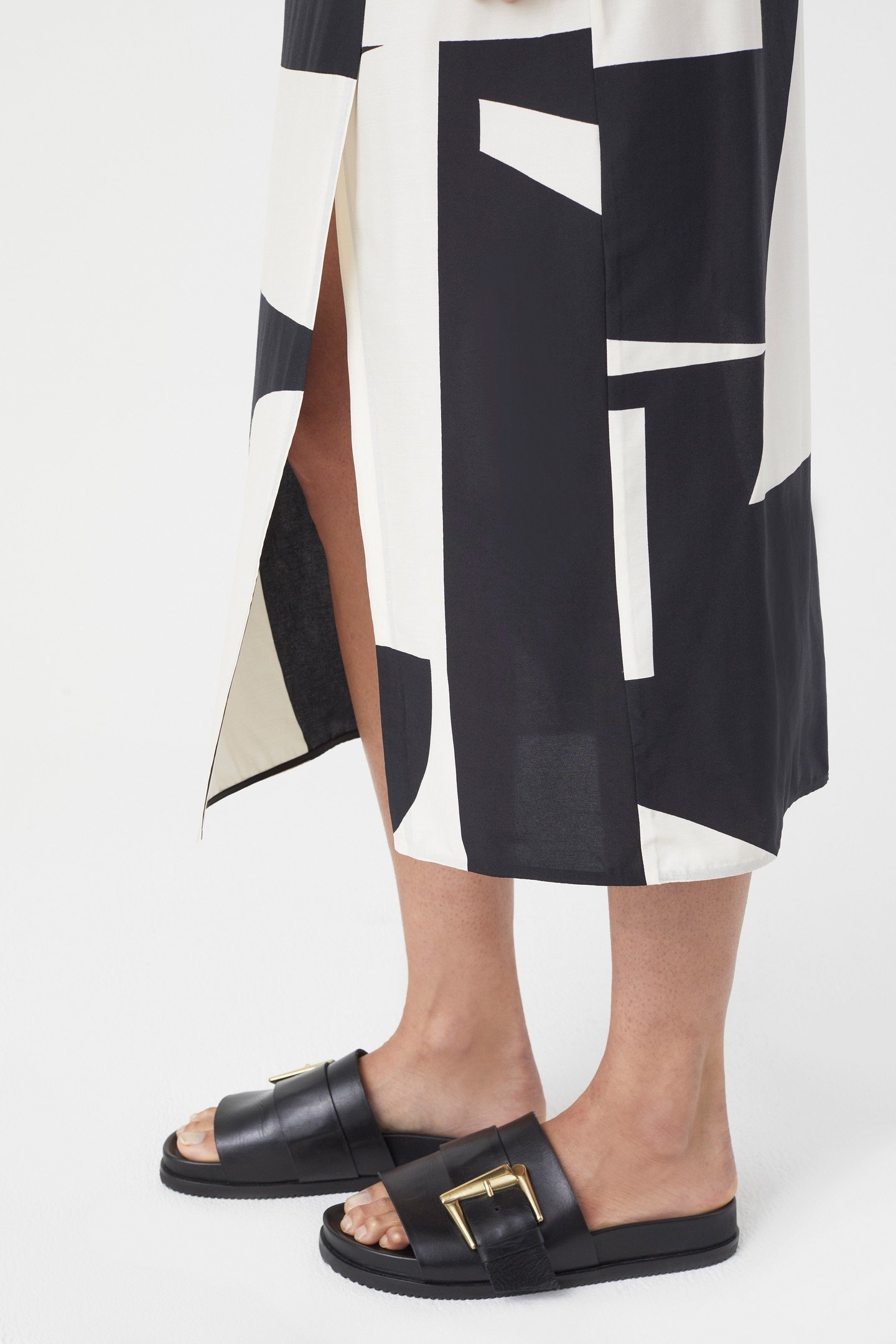 LONG SUIT SKIRT BLACK 4