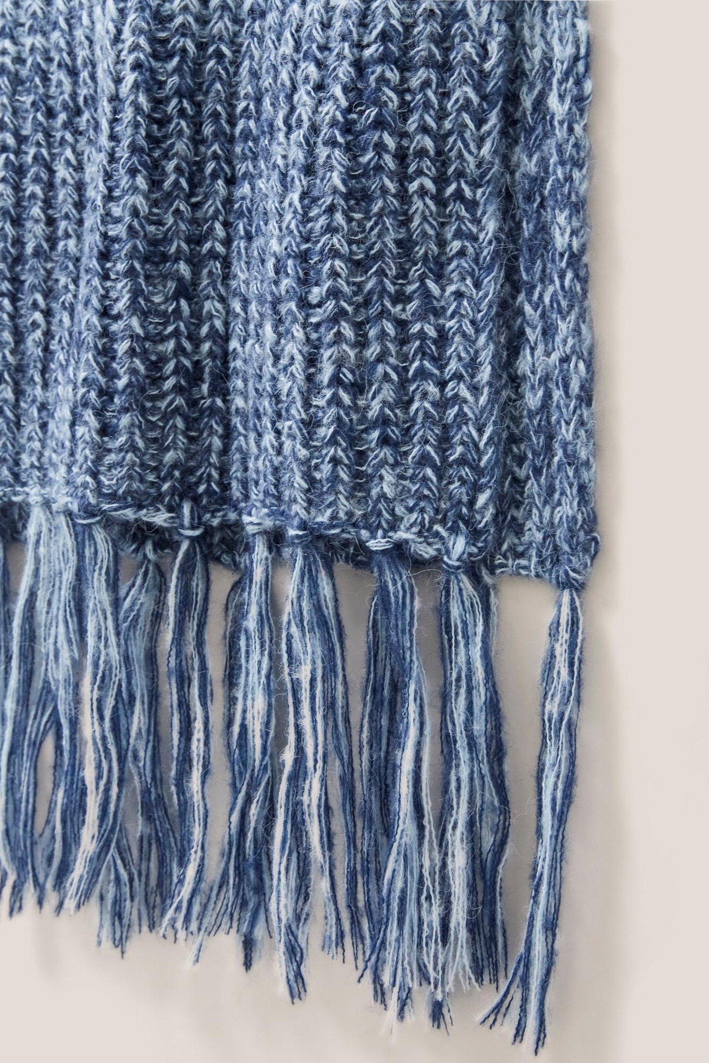 KNITTED OMBRE SCARF BLUE MULTI 6