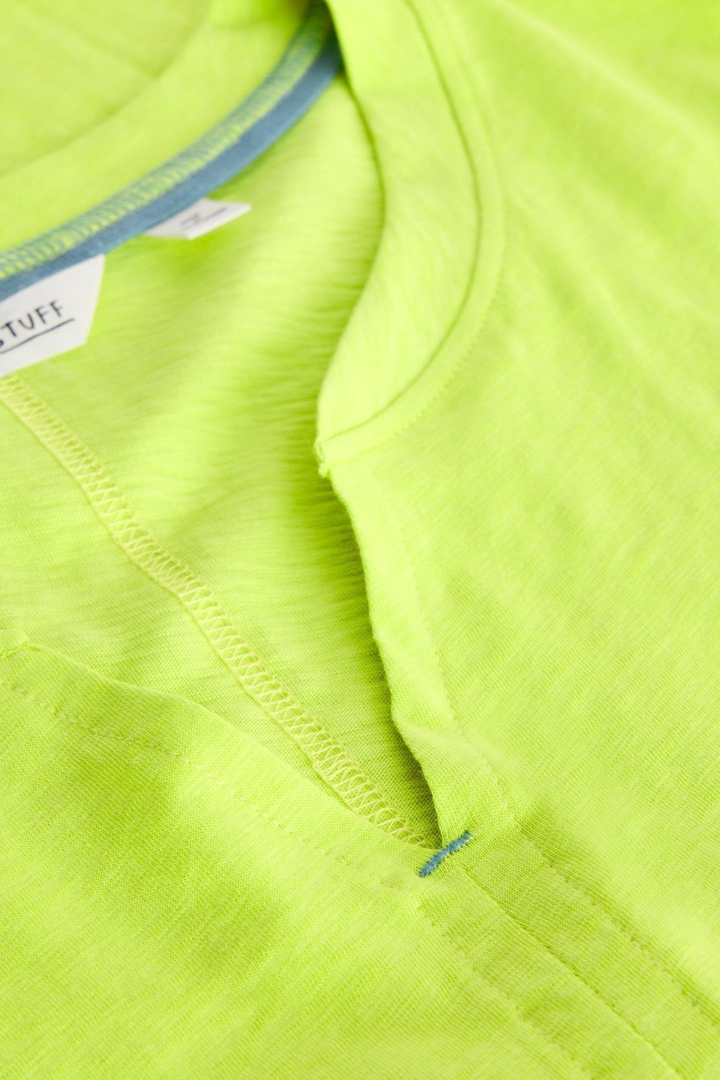 NELLY NOTCH NECK TEE BRIGHT YELLOW 4