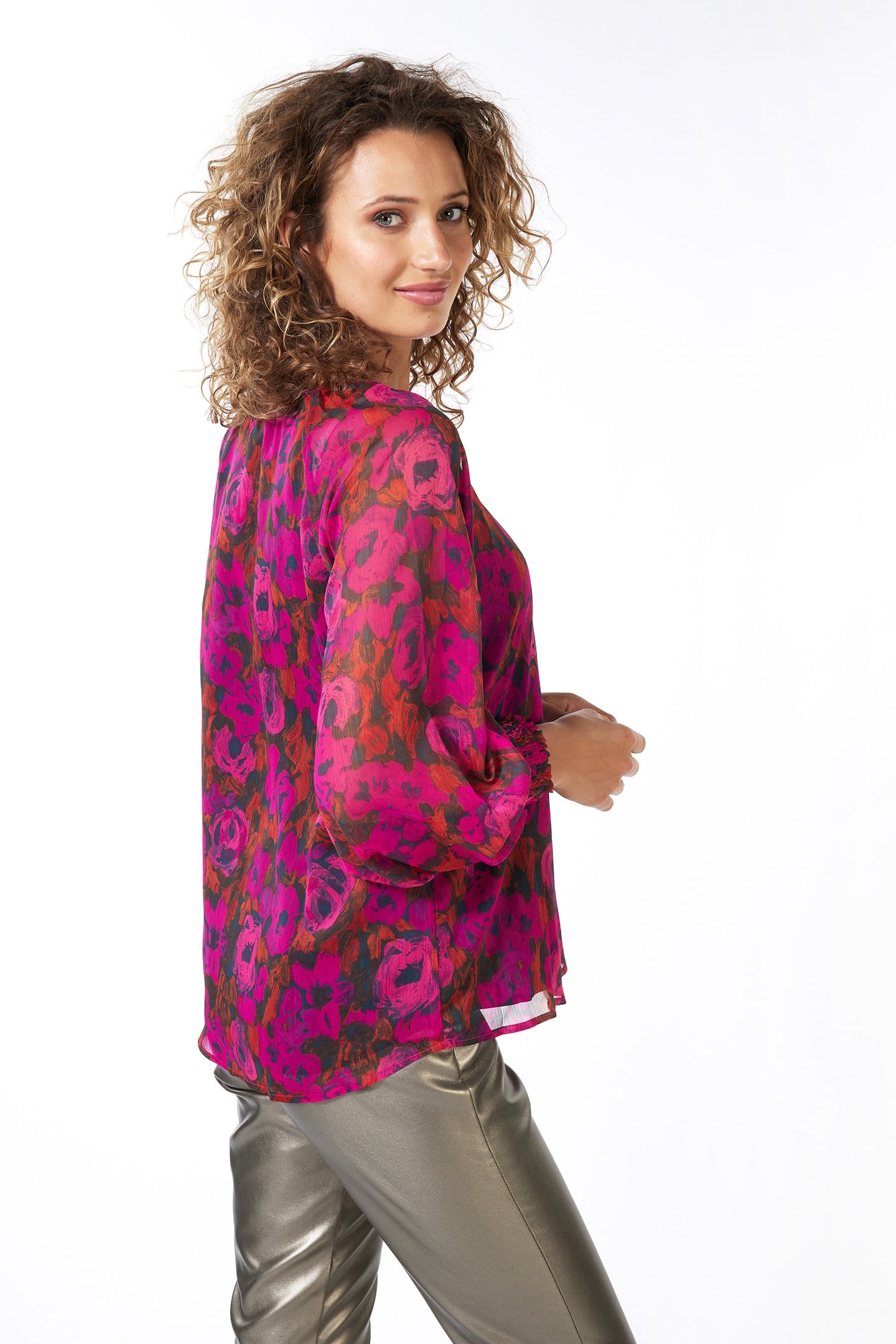 BLOUSE SMOCKED CUFF FLORAL WILDING PRINT 4