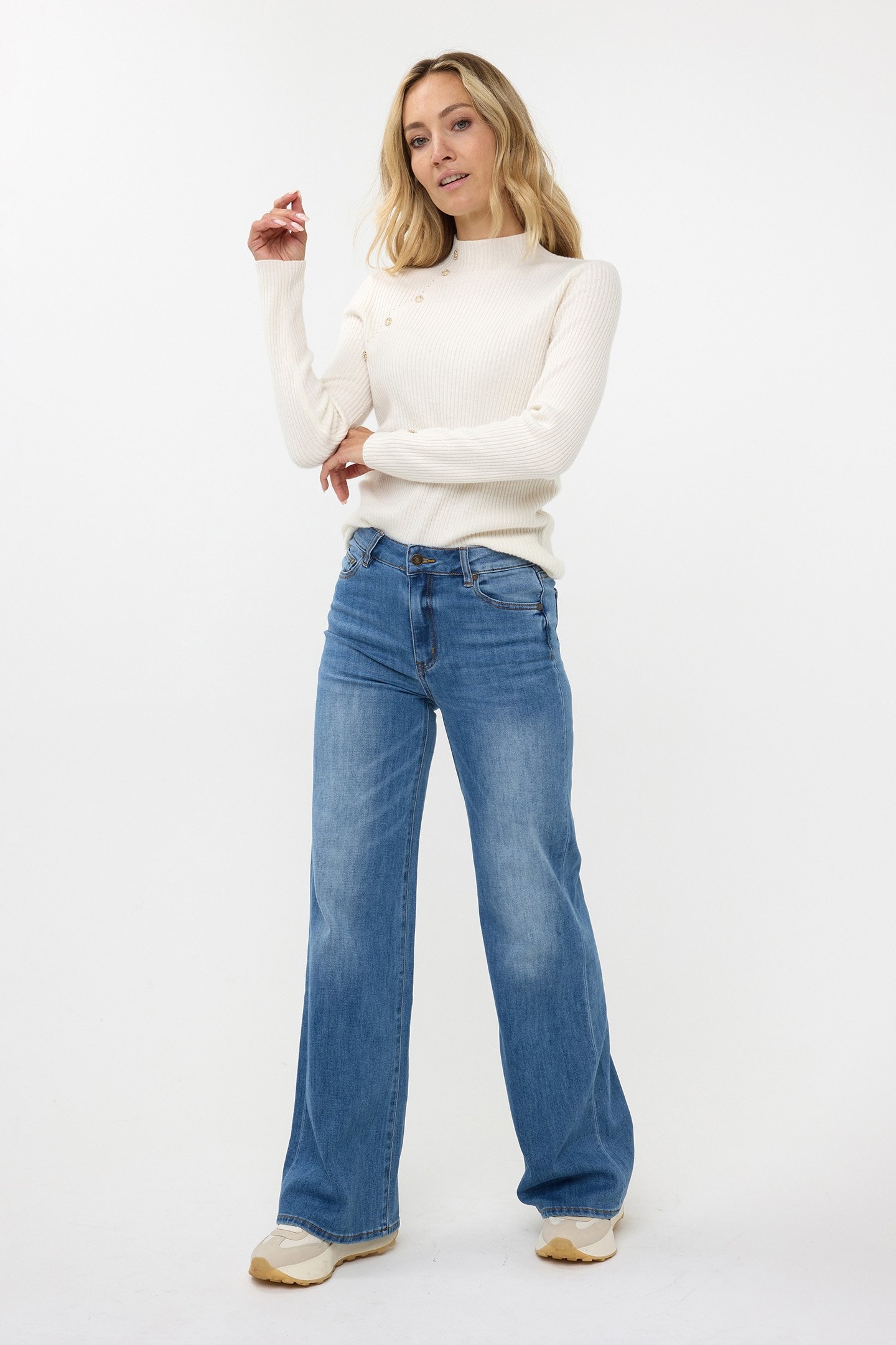 SWEATER COL A-SYM BUTTONS OFF WHITE 2