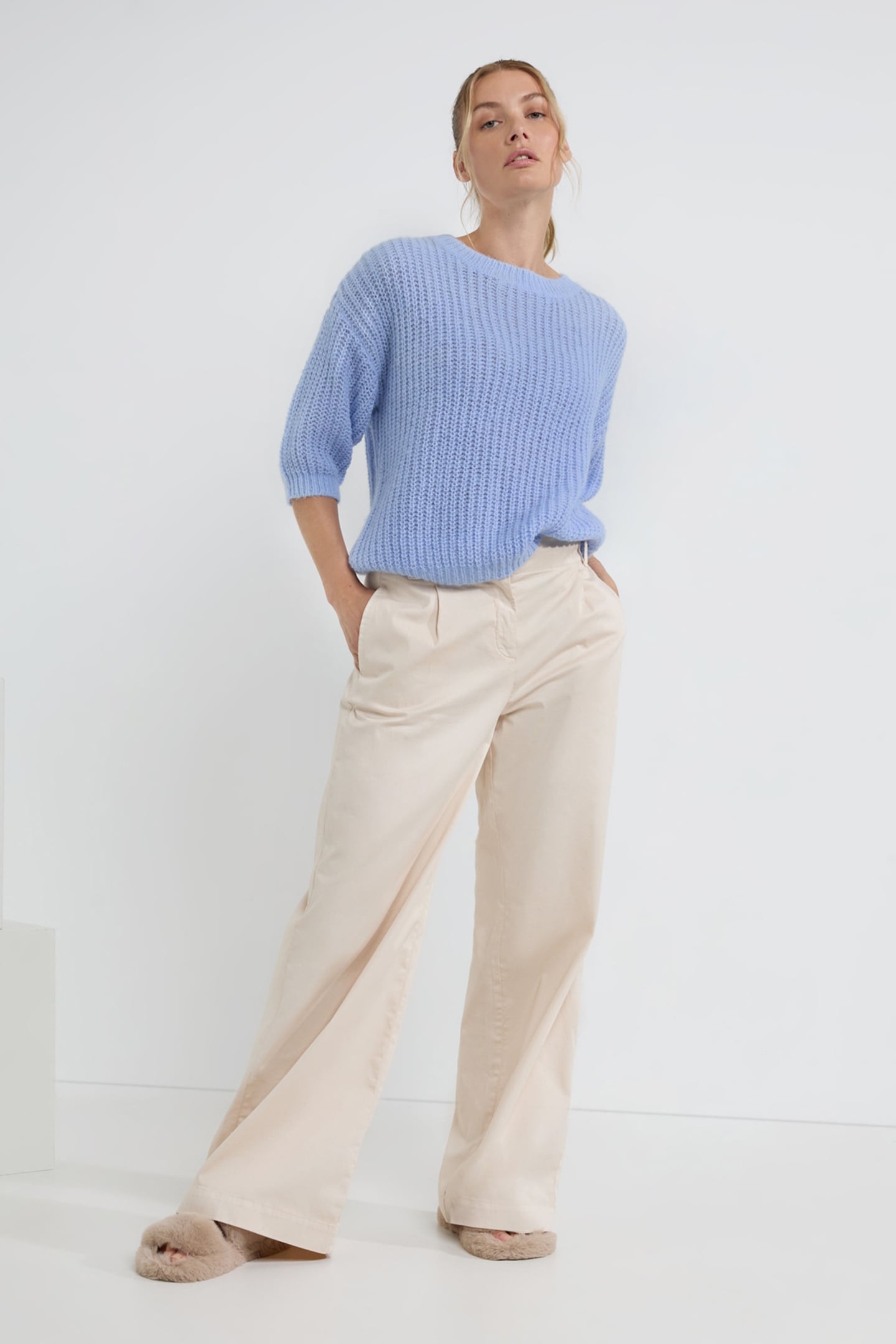 DORA SWEATER LIGHT BLUE 2