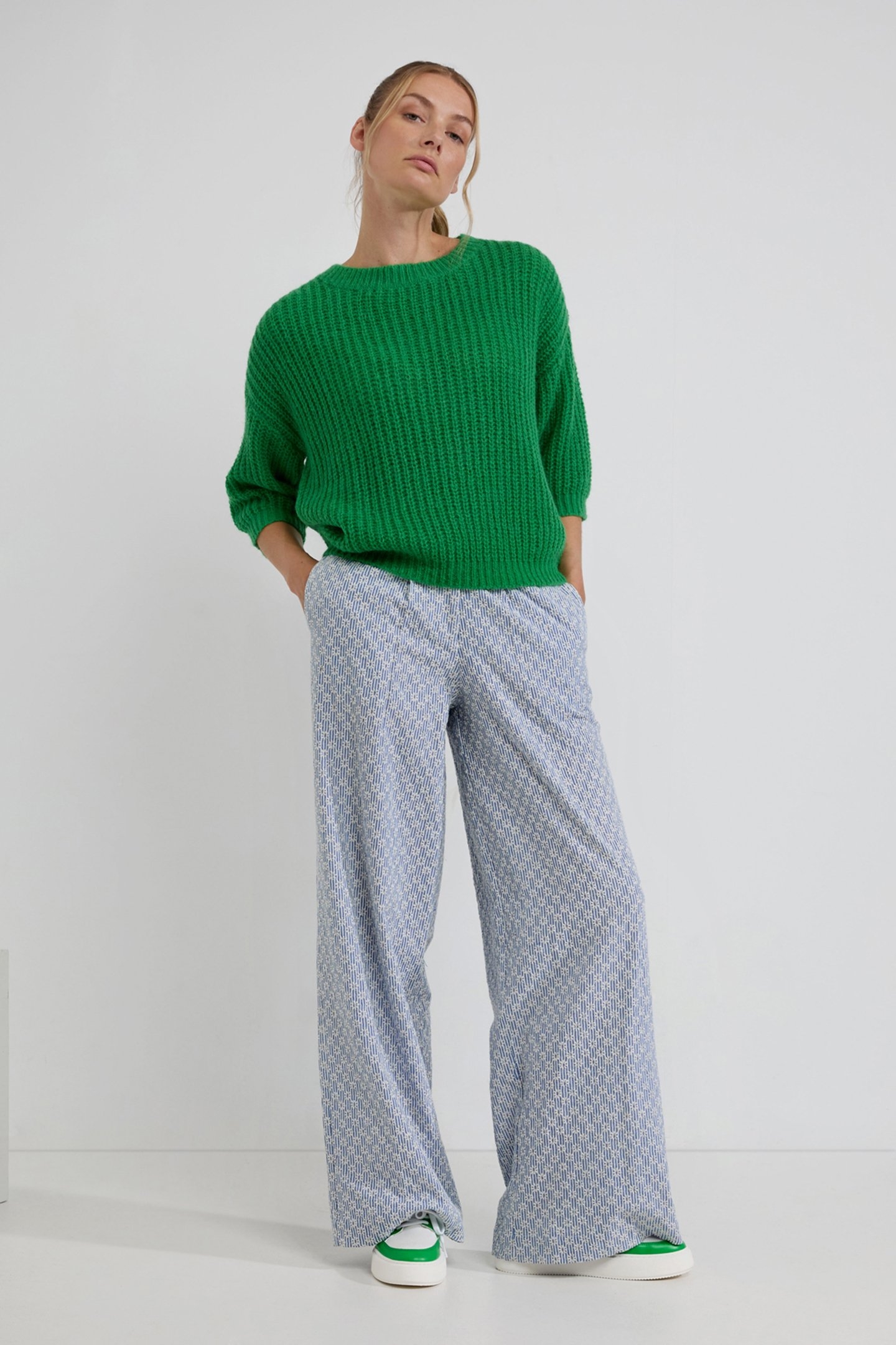 DORA SWEATER PARROT GREEN 2