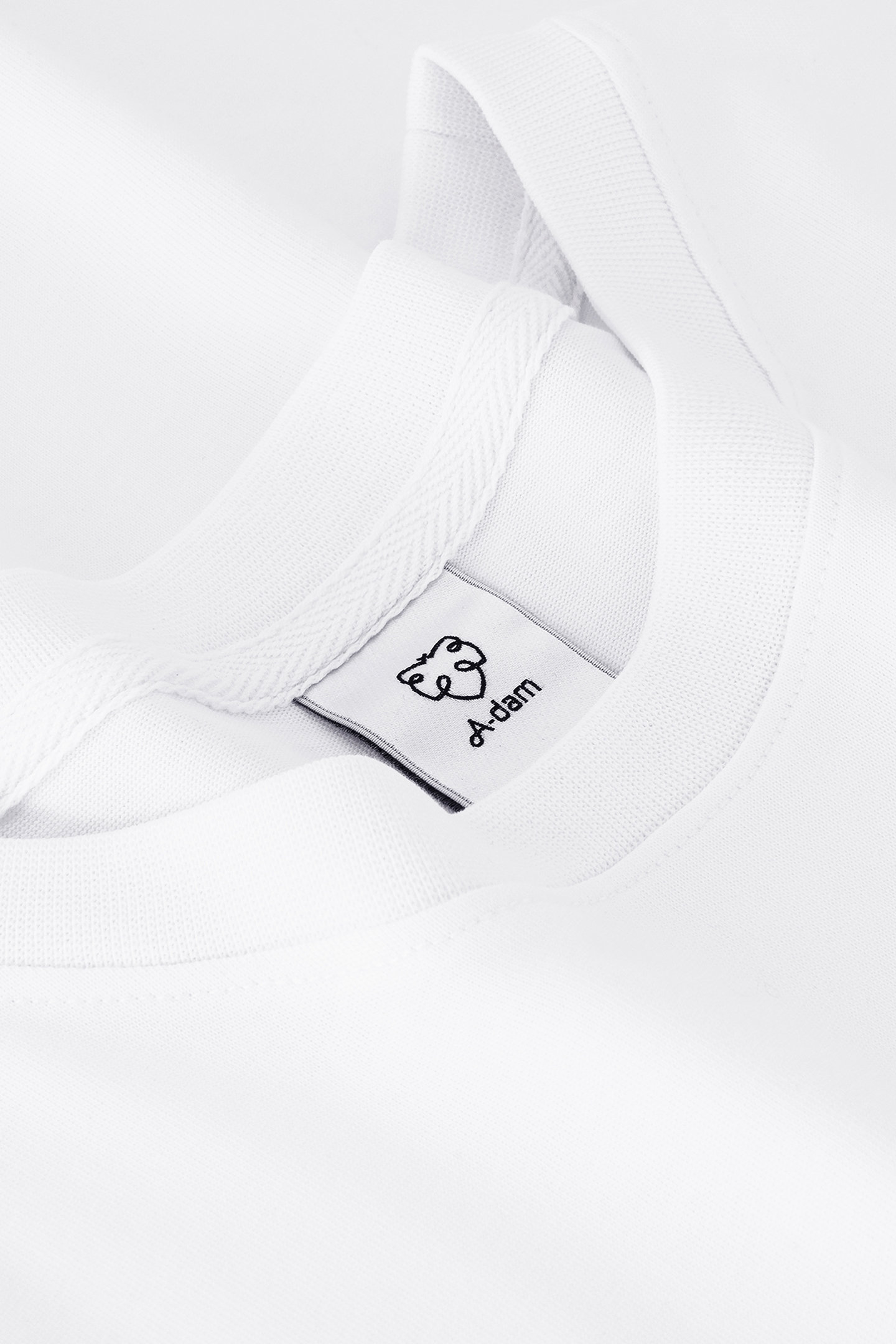 ICONIC TEE CAPITAL ADAM WHITE 4