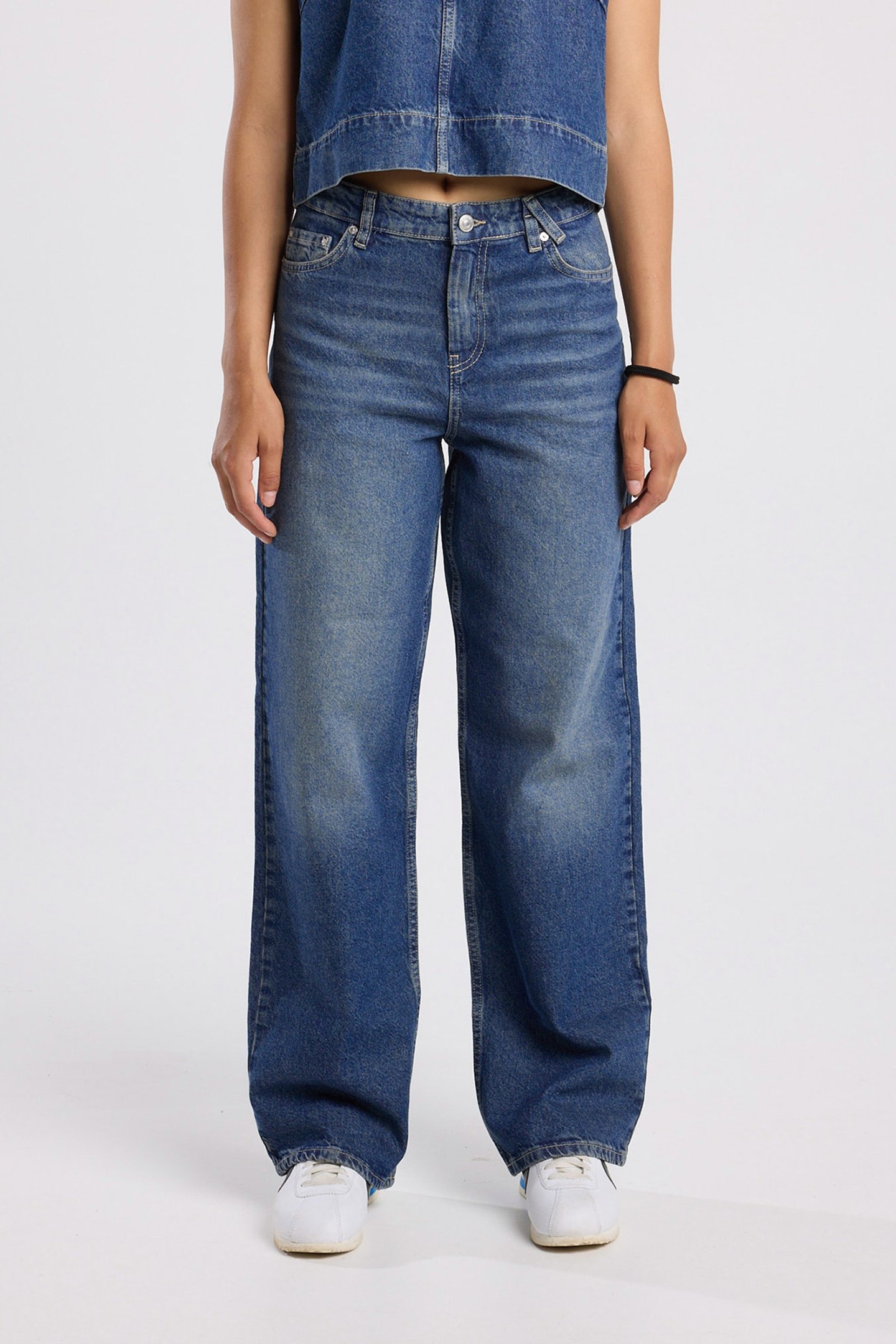 HARTFORD MEDIUM BLUE 1