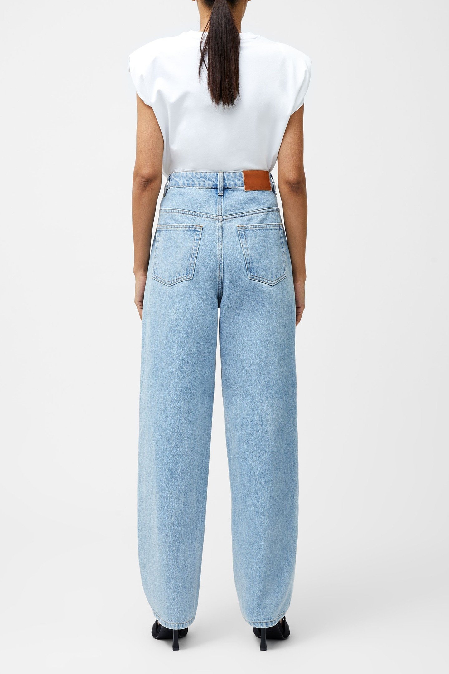 DALLAS DENIM BARREL LEG JEAN LIGHT WASH 3