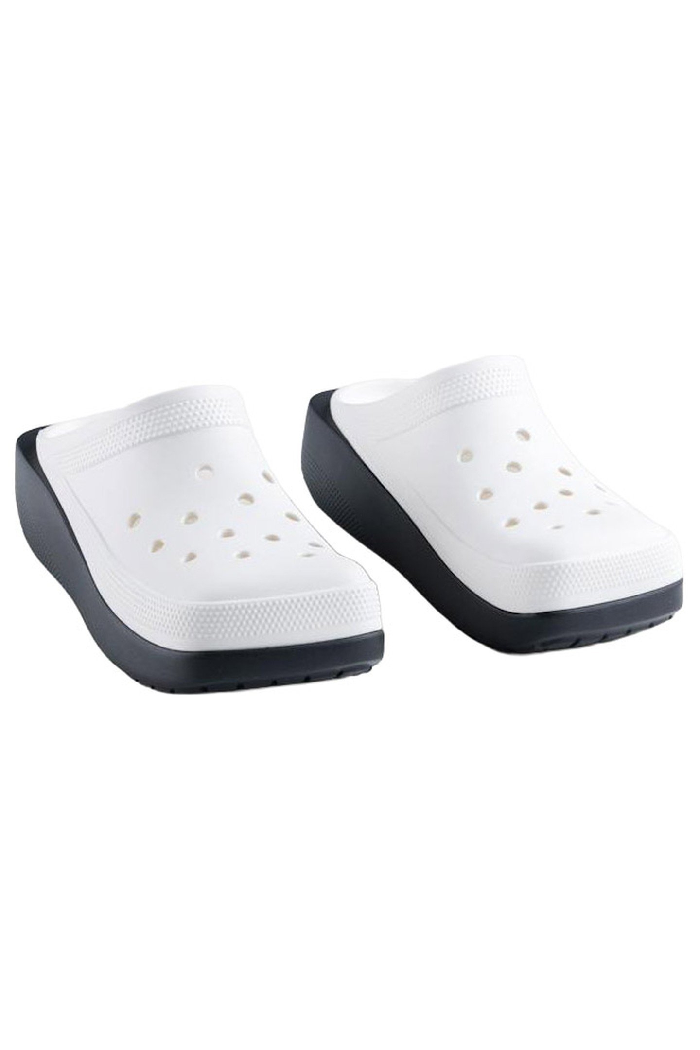 CROCS – BLUNT TOE BLOCKED CHALK 2