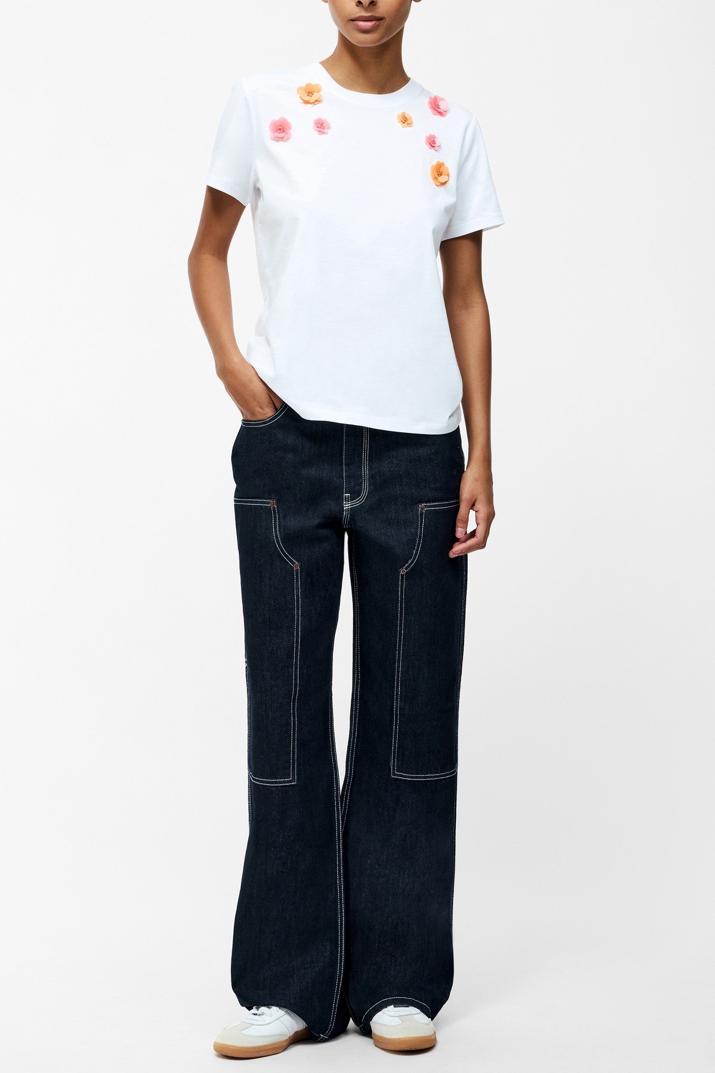 FLORAL MOTIF SS TEE LINEN WHITE 1