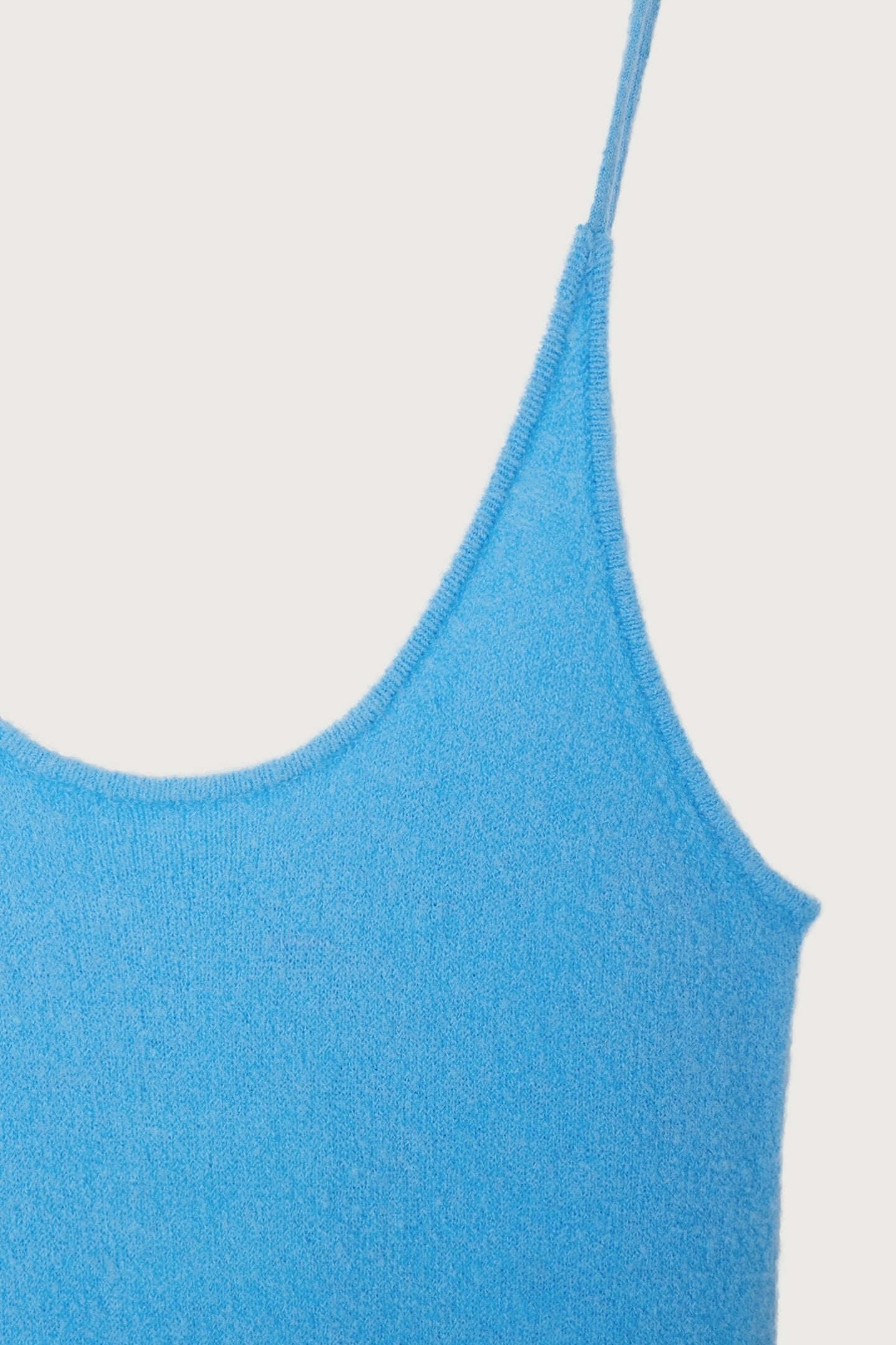 LONG, STRAIGHT DRESS WITH STRAPS AND A ROUND NECK OCEANIA 2