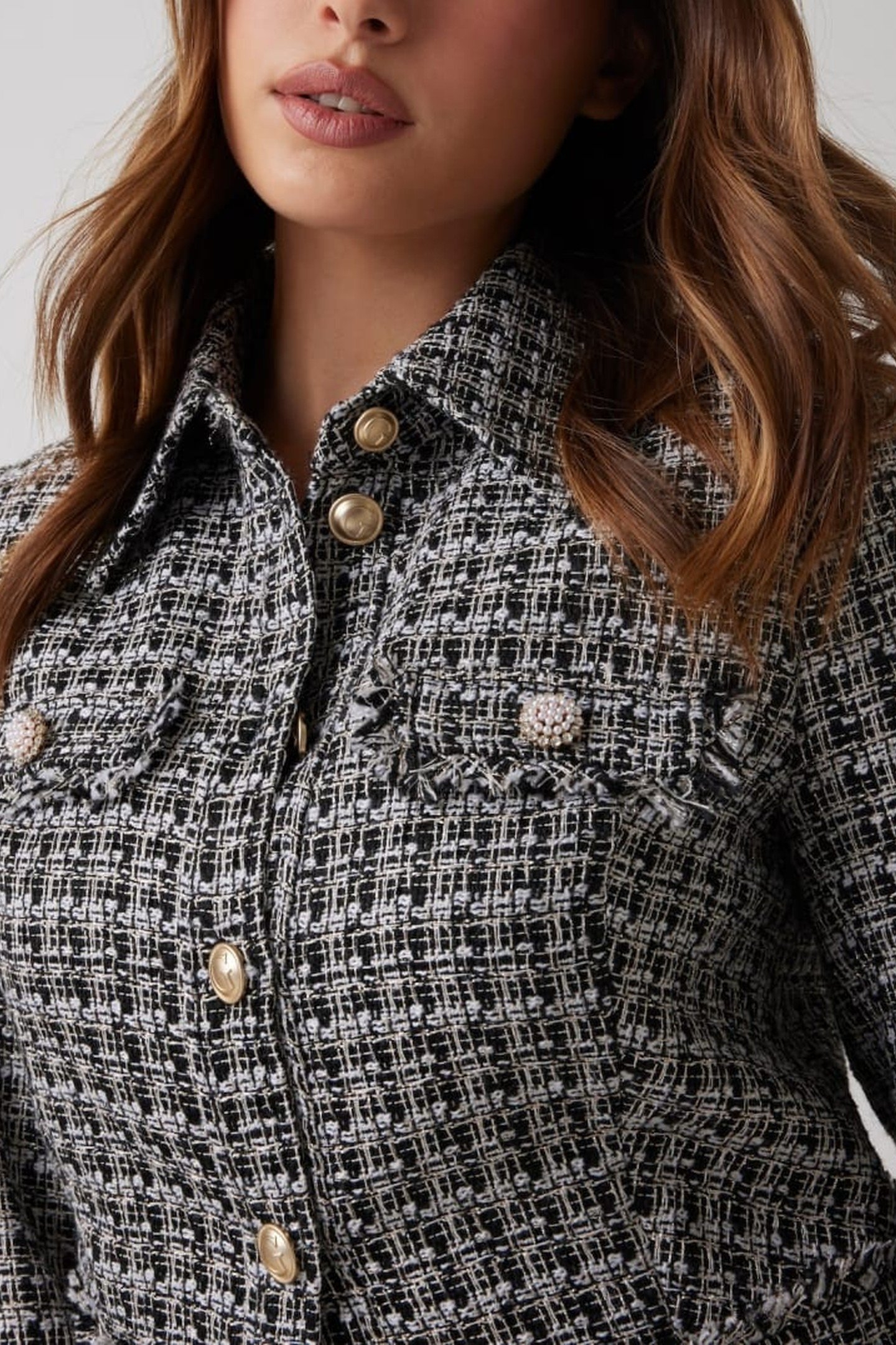 GUESS ECO DAPHNEE CROPPED JACK BLACK AND WHITE TWEE 3