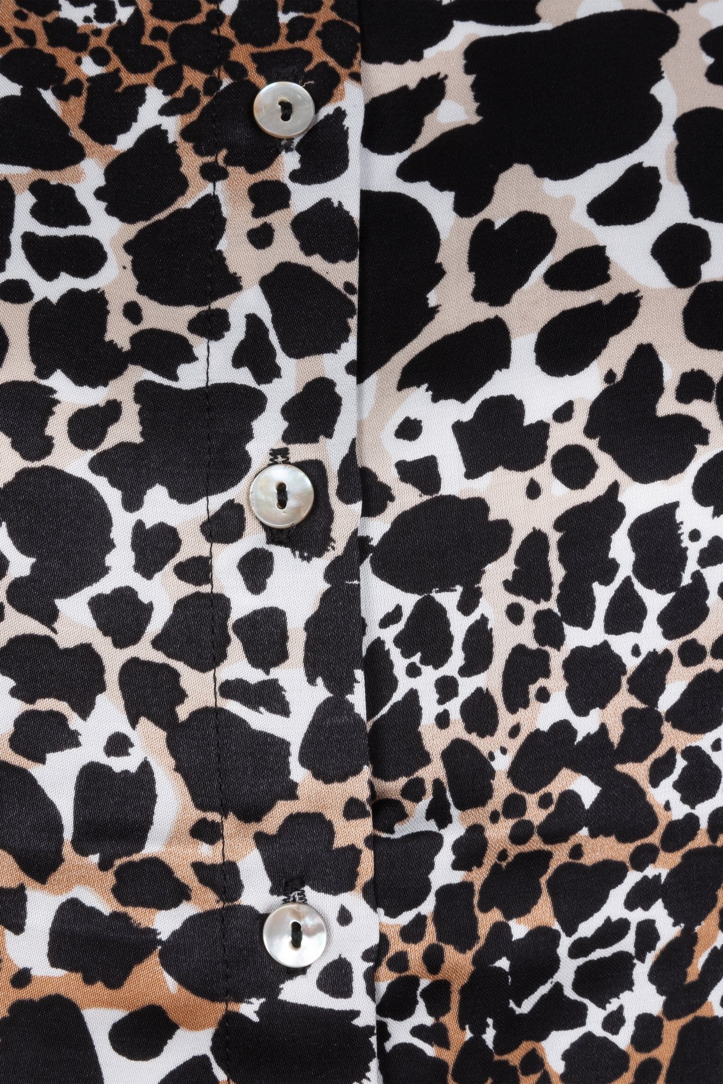 BLOUSE BASIC SCATTERED ILLUSION PRINT 8