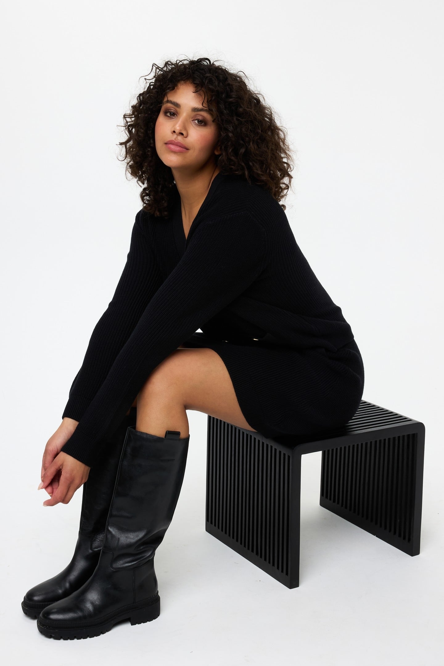 CARDIGAN V-NECK BUTTONED BLACK 3