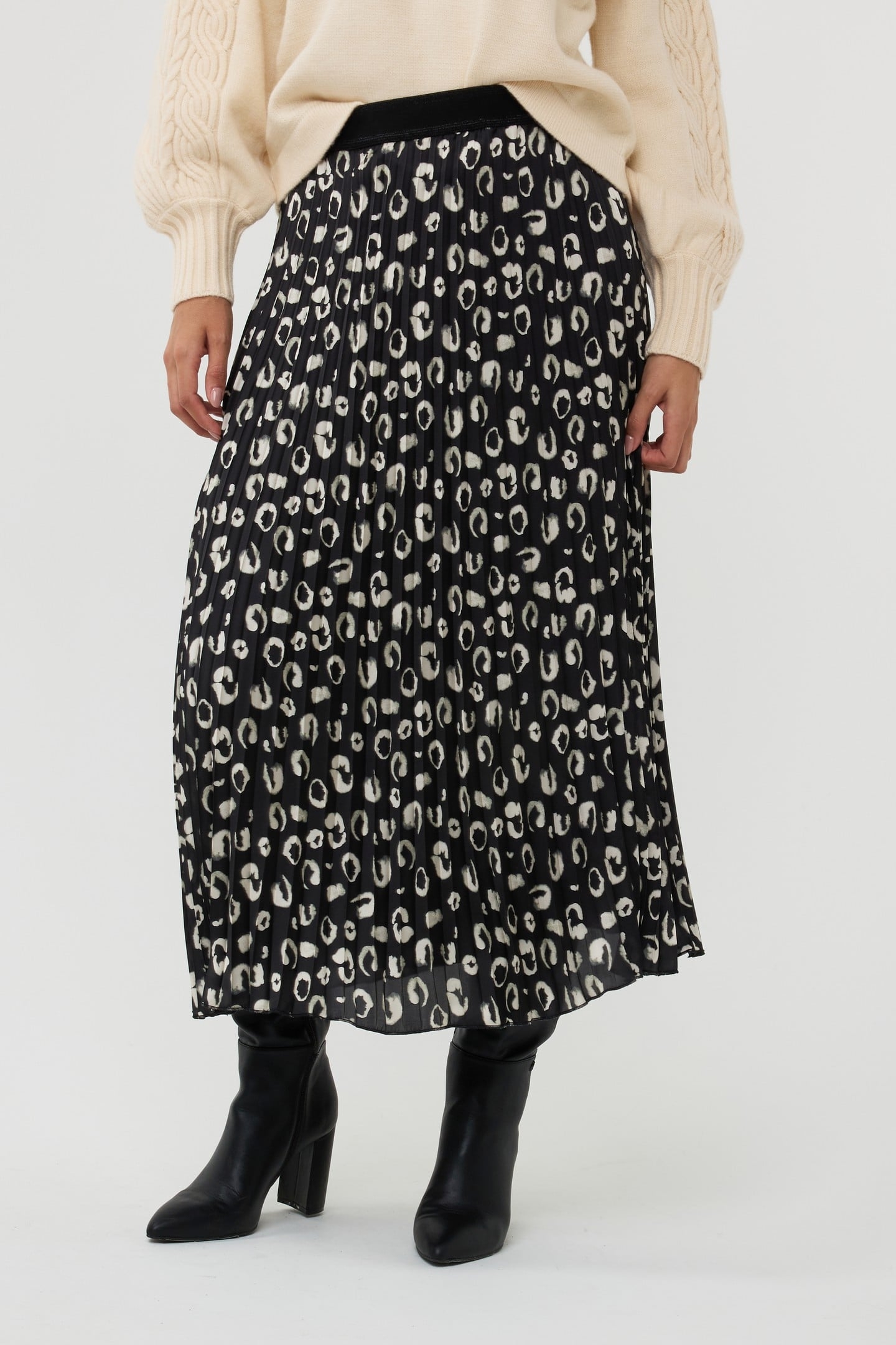 SKIRT PLISSE SATIN WILDERNESS PRINT 2