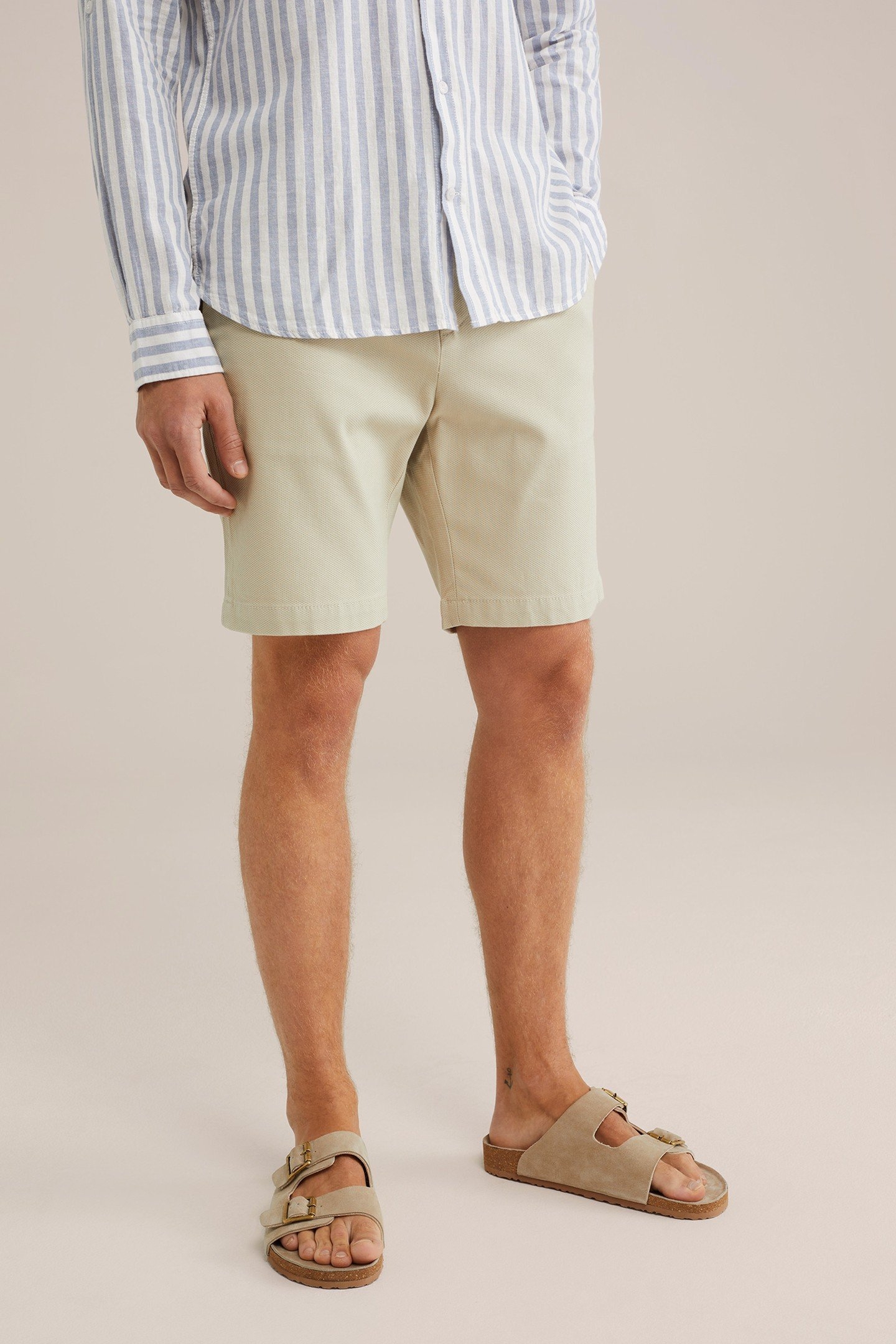 SHORT BEIGE 2