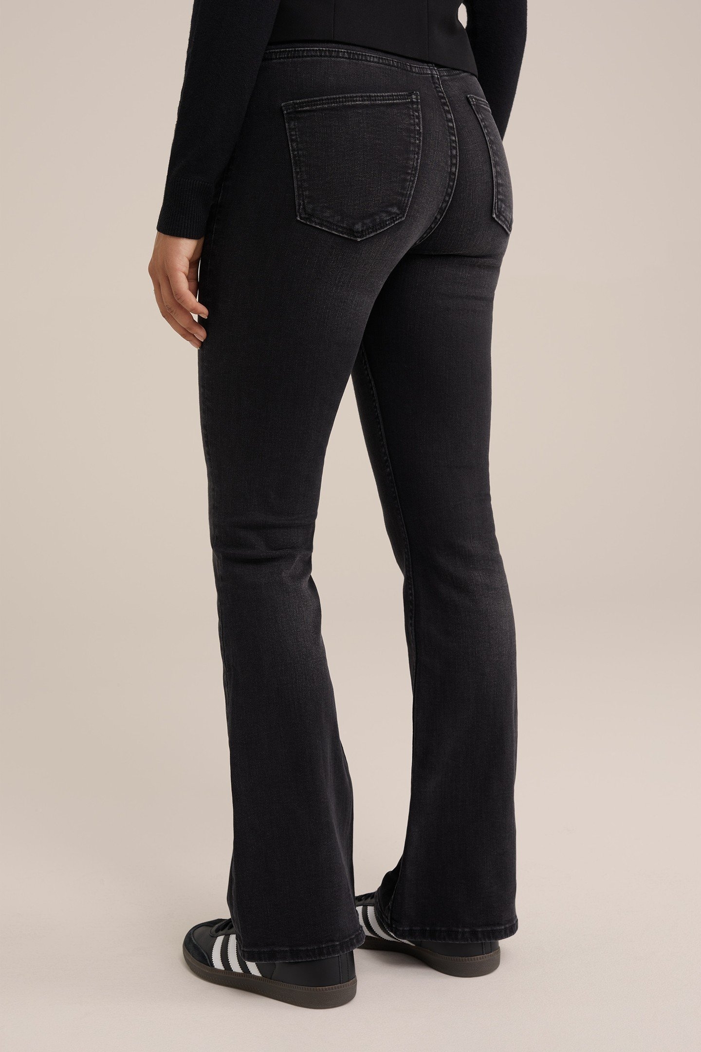 5-POCKET HIGH WAIST BLACK 3