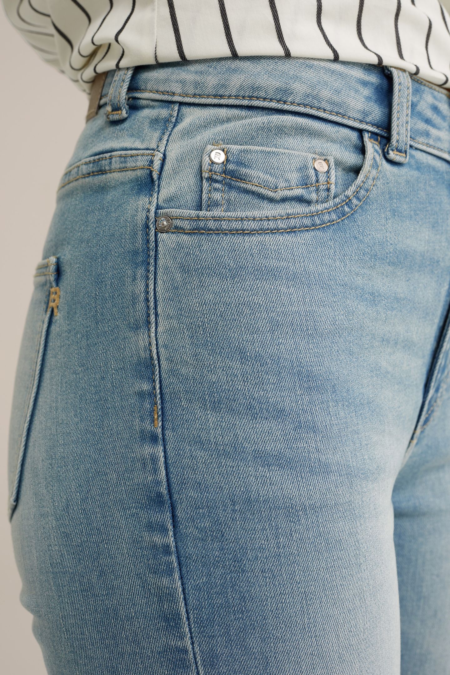 5-POCKET HIGH WAIST BRIGHT BLUE 5