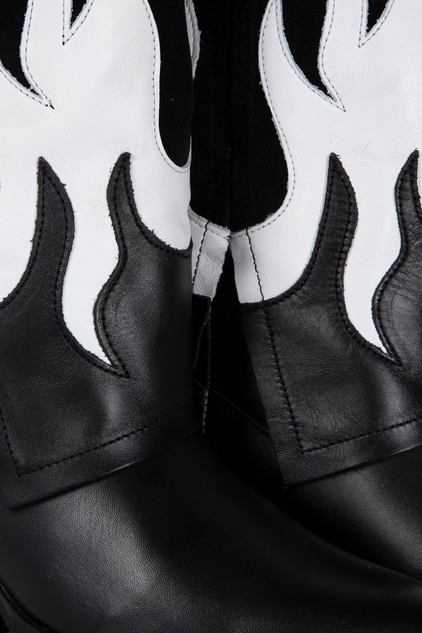 BARBADOS BLACK / WHITE 5