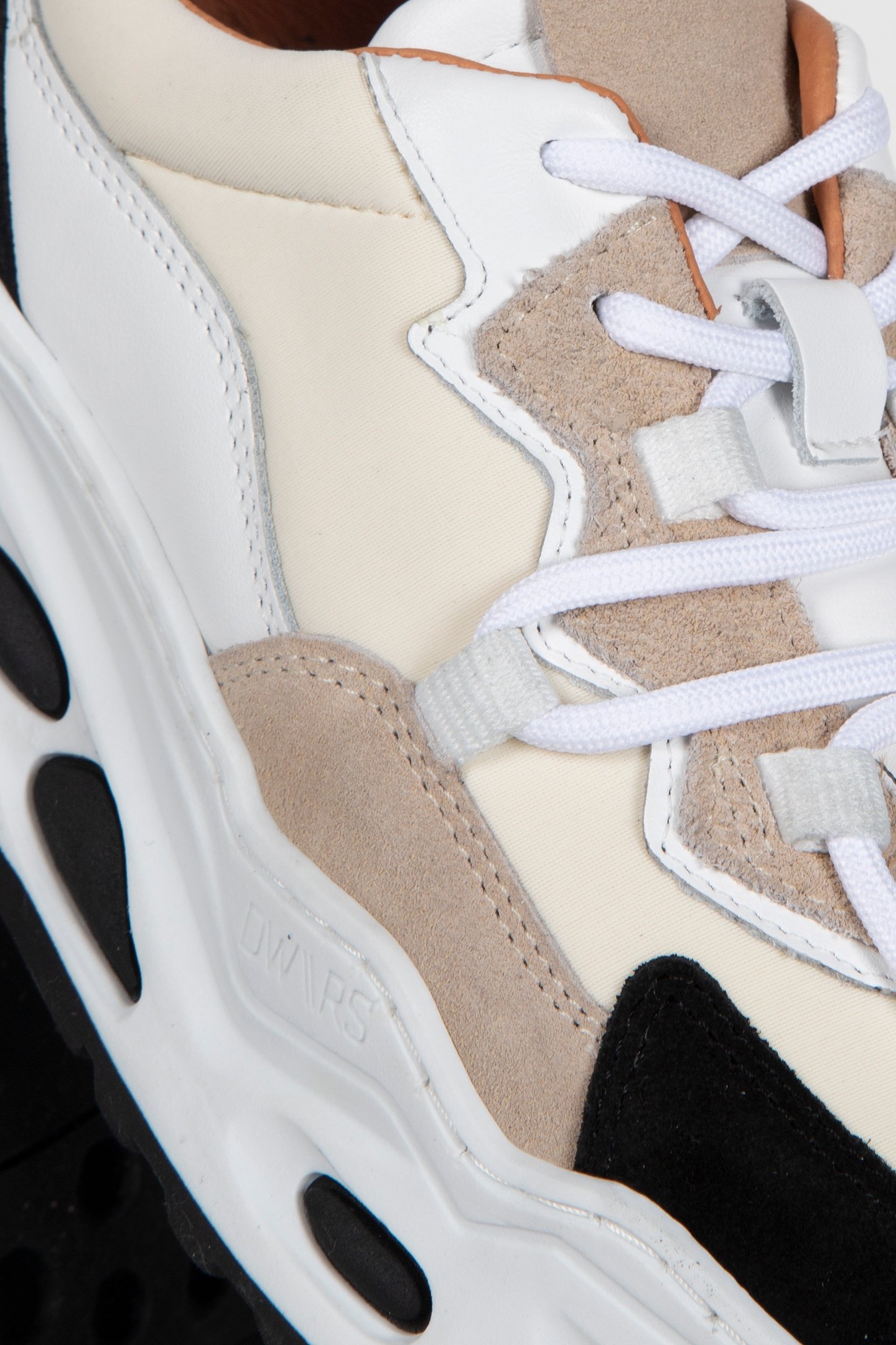 NEPTUNUS WHITE / SAND 5