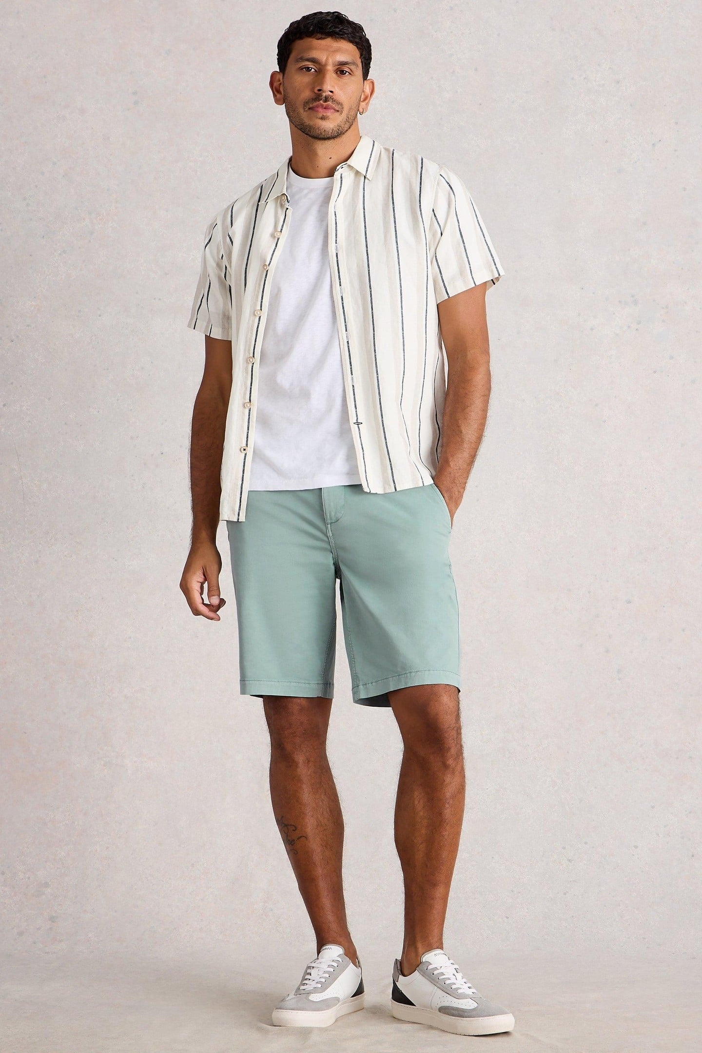SUTTON ORGANIC CHINO SHORT LIGHT BLUE 1