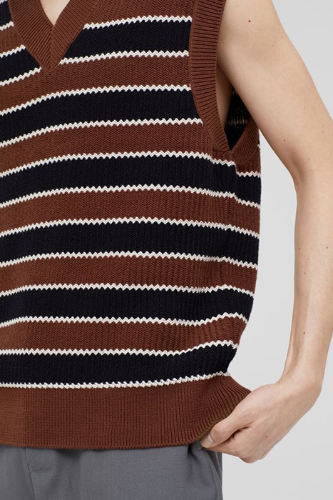 CLOSED MEN VEST TOP KNITS BRAZIL NUT BRAZIL NUT 4