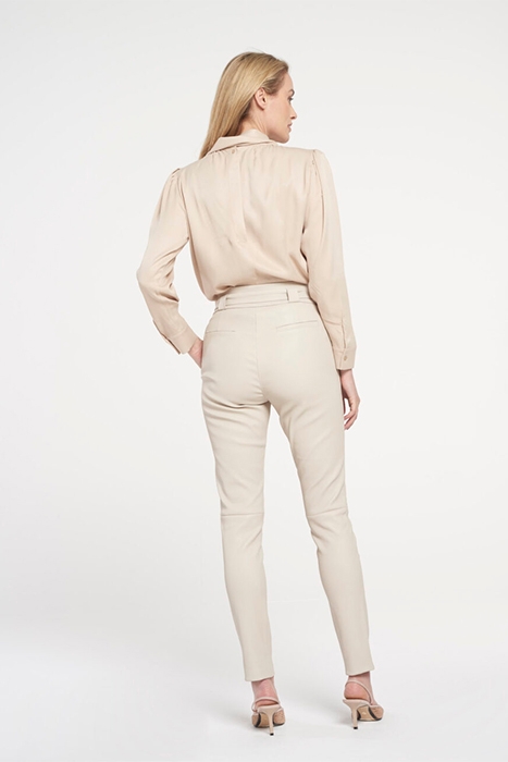 PAULA STRETCH LEATHER OYSTER WHITE 2