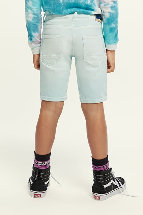 STRUMMER SLIM FIT SHORT — GARMENT DYED COLOURS PISTACHIO 3