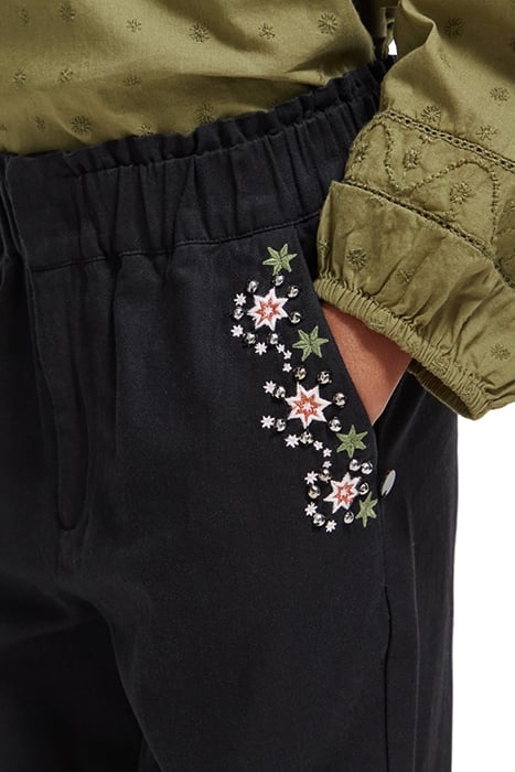 HIGH-RISE EMBROIDERED PANTS BLACK 7