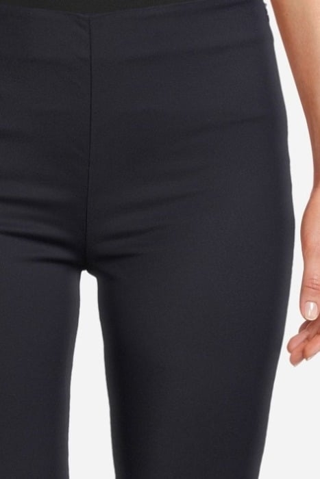 MILA SLIM TROUSER NAVY 4