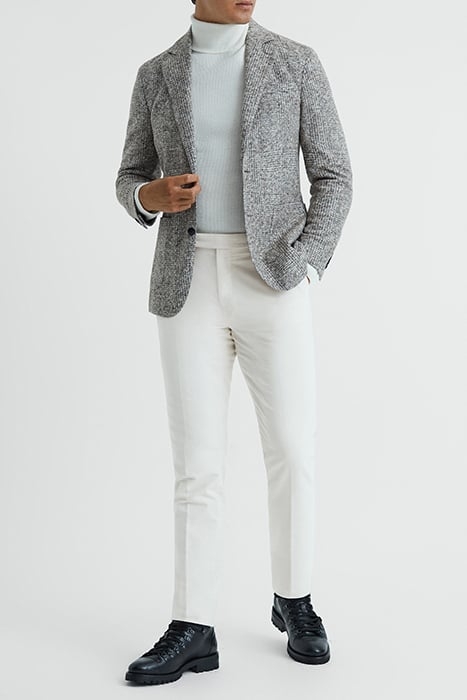 SPARK-MOLESKIN CHINO WHITE 3