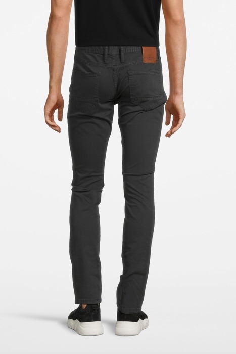 SF 5 POCKET GMD MAGNET 2