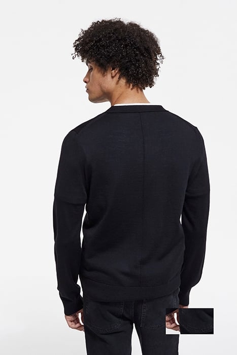 BUTTON FRONT CARDIGAN WITH STITCH DETAILS AT THE COLLAR BLAC 2