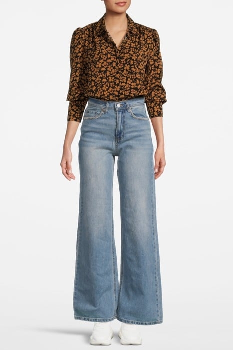 BUTTON UP WITH GATHERS CUTOUT FLORALS 3