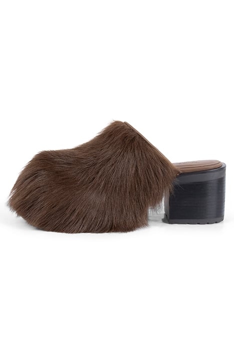 HAIRY PLATFORM CLOG BUTTER 3