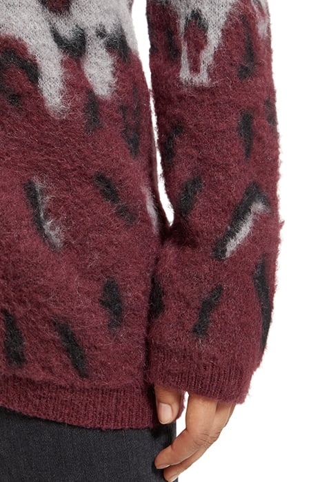 BRUSHED ANIMAL JACQUARD CARDIGAN BORDEAUX 7