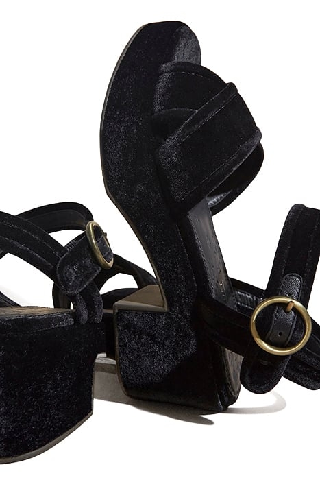 VELVET PLATFORM SANDAL PURE BLACK 4