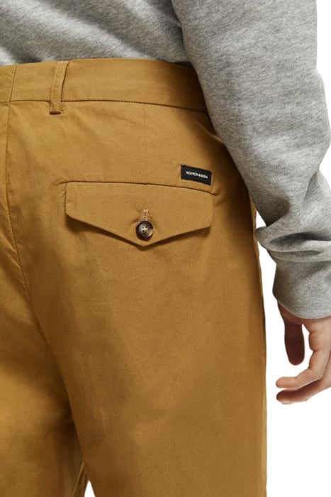 BLAKE - REGULAR SLIM-FIT PLEATED STRETCH-POPLIN CHINO MOON S 7