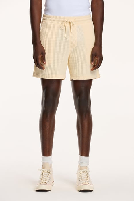MEN OSCAR WAFFLE STRUCTURE SHORTS LIGHT BEIGE 1