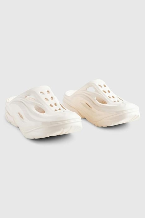 HOKA – ORA RECOVERY MULE VANILLA 2