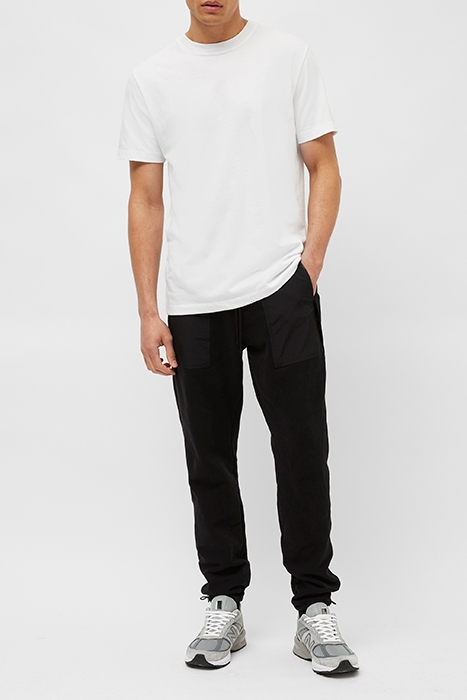 LIGHTWEIGHT NYLON PANEL JOGGER BLACK 2