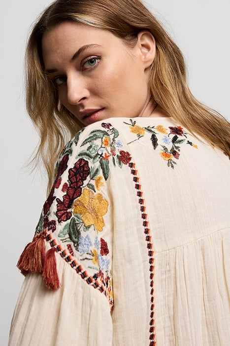 TOP MULTI EMBROIDERY IVORY 7