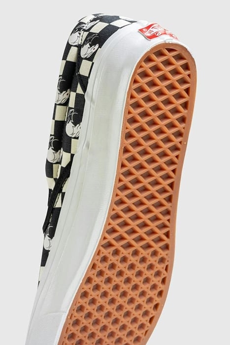 VANS – UA OG CLASSIC SLIP-O YEAR M 5