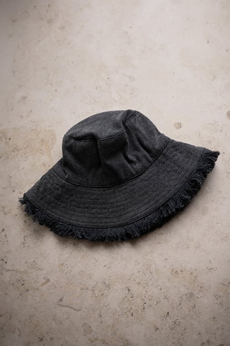 FRINGED BUCKET HAT JET BLACK 2