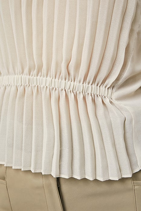 PENELOPE GATHERED DETAIL TOP WHISPER CHALK 5