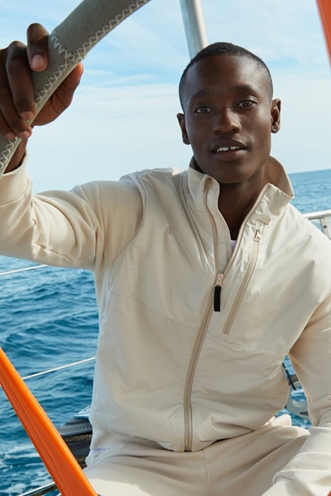 RIDLEY | LUXURY TECH SWEAT JACKET WHITE SAND 4