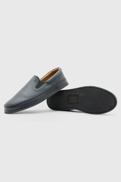 WOOSTER SLIP ON BLACK 3