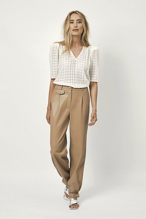 POMONA DETAILED V-NECK TOP BUTTER CREAM 1